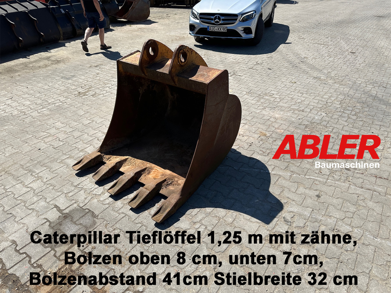 Tieflöffel 125 cm Caterpillar - Excavator bucket for Construction machinery: picture 1 Tieflöffel 125 cm Caterpillar - Excavator bucket for Construction machinery: picture 1