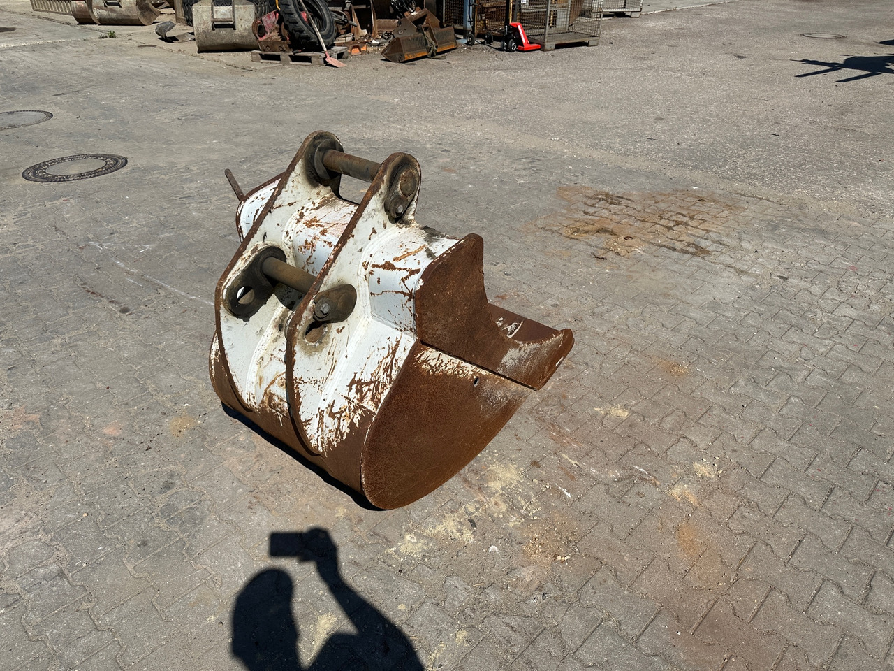Tieflöffel 80cm O & K - Excavator bucket for Construction machinery: picture 3 Tieflöffel 80cm O & K - Excavator bucket for Construction machinery: picture 3