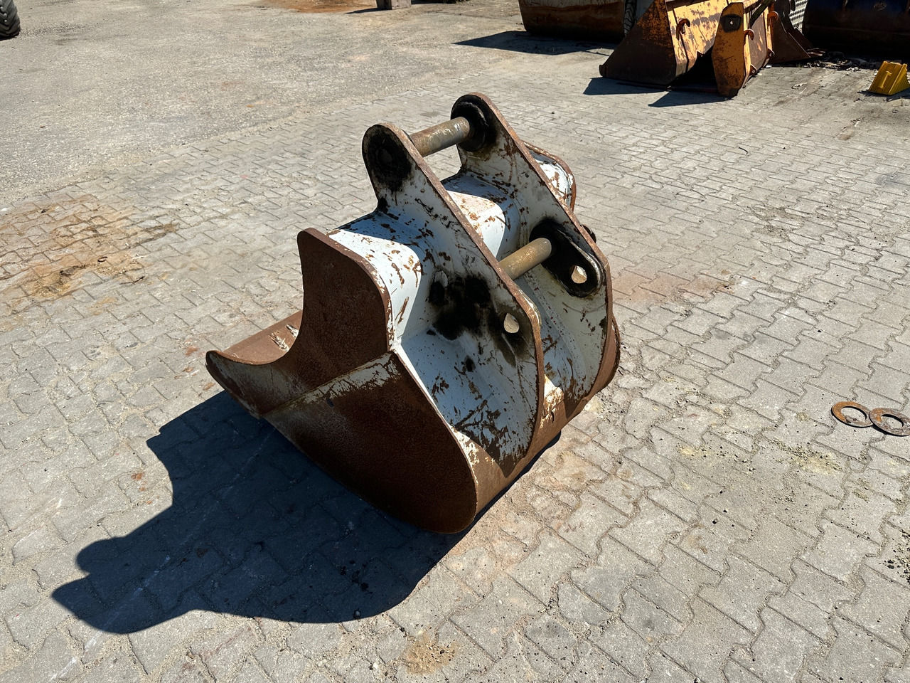 Tieflöffel 80cm O & K - Excavator bucket for Construction machinery: picture 4 Tieflöffel 80cm O & K - Excavator bucket for Construction machinery: picture 4