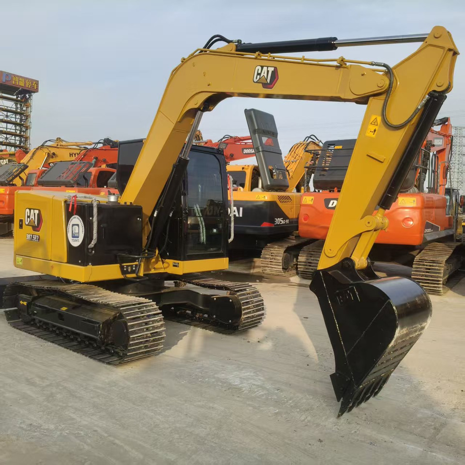CATERPILLAR 307.5 - Mini excavator: picture 2 CATERPILLAR 307.5 - Mini excavator: picture 2