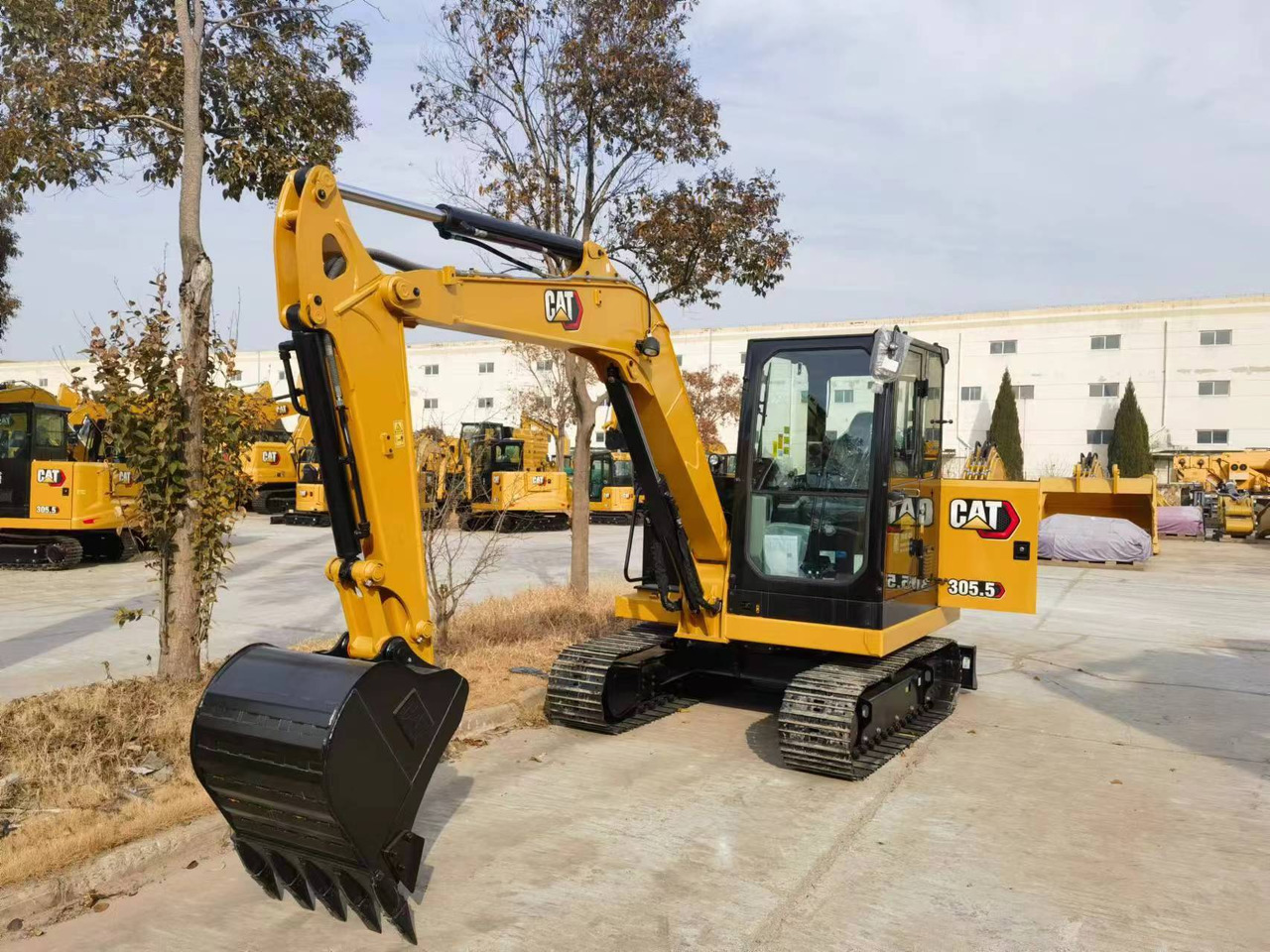 New Crawler excavator Caterpillar 305.5: picture 7