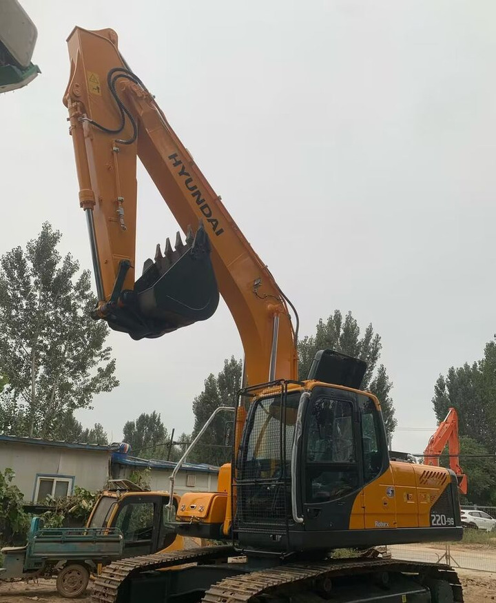 Hyundai R220-9S - Crawler excavator: picture 1 Hyundai R220-9S - Crawler excavator: picture 1