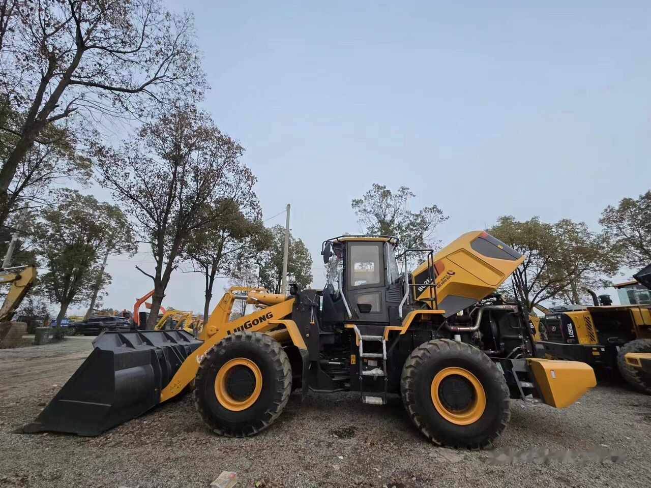 LiuGong CLG862H - Wheel loader: picture 3 LiuGong CLG862H - Wheel loader: picture 3