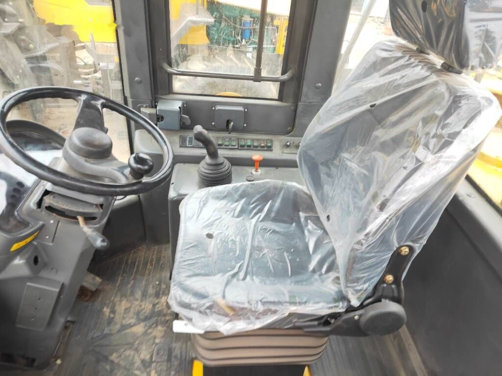 SDLG LG 956 - Wheel loader: picture 4 SDLG LG 956 - Wheel loader: picture 4