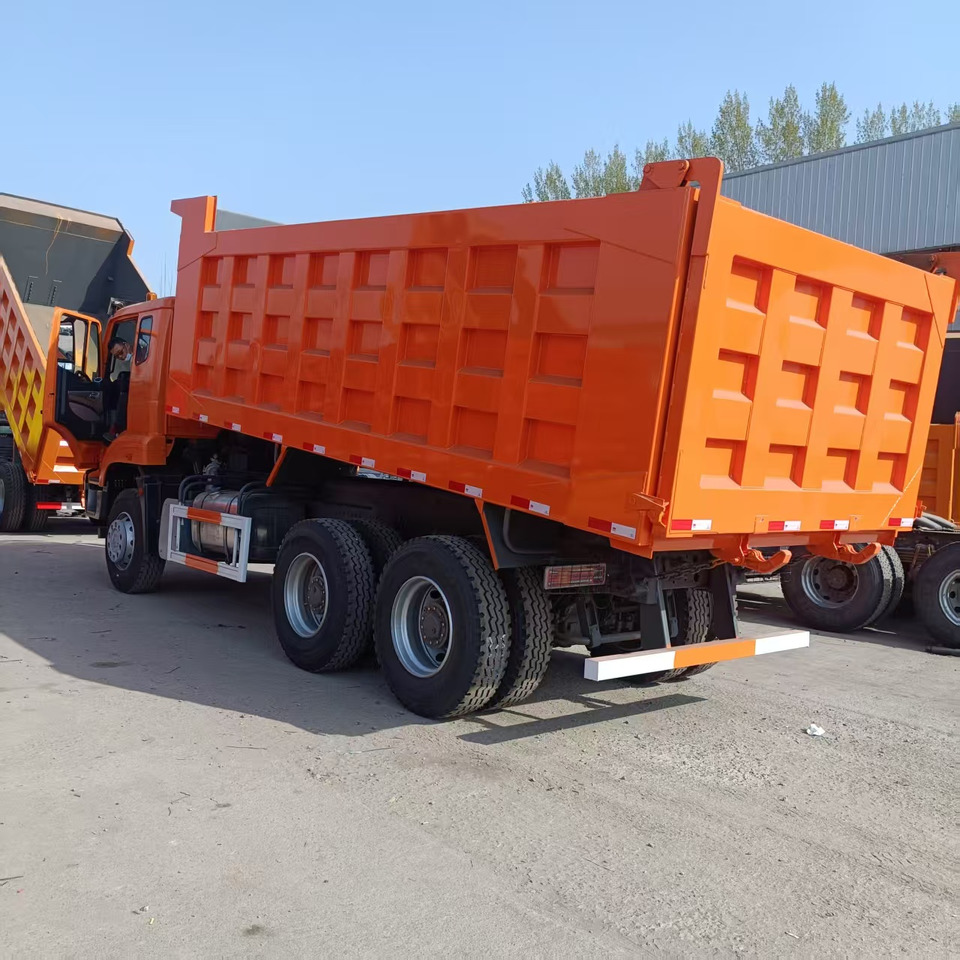 Sinotruk HOHAN 6*4 Dump truck - Tipper: picture 3 Sinotruk HOHAN 6*4 Dump truck - Tipper: picture 3