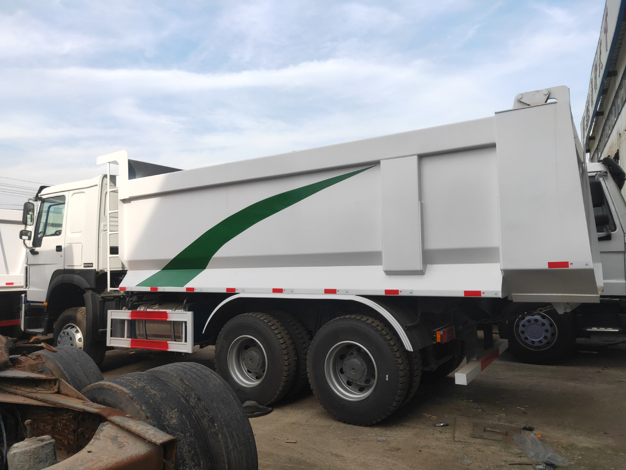 Tipper Sinotruk HOWO 371 6*4 Dump truck: picture 10