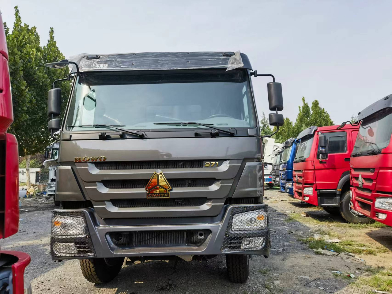 Tipper Sinotruk HOWO 371 8*4 Dump truck: picture 8