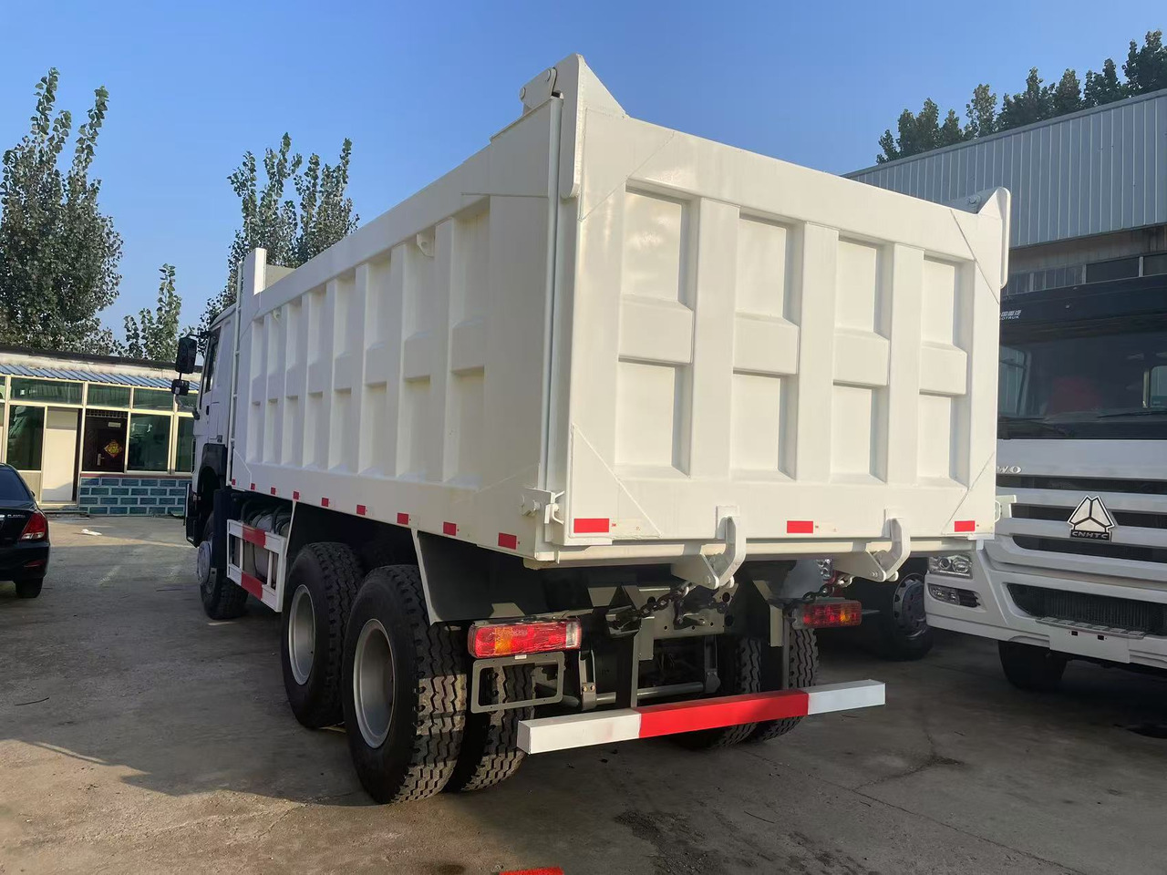 Sinotruk HOWO 371 brand new 6*4 Dump truck - Tipper: picture 4 Sinotruk HOWO 371 brand new 6*4 Dump truck - Tipper: picture 4