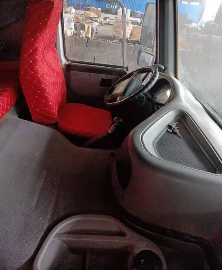 Sinotruk HOWO 375 6*4 Dump truck - Box truck: picture 3 Sinotruk HOWO 375 6*4 Dump truck - Box truck: picture 3