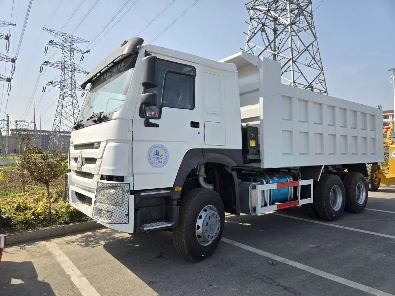 Sinotruk HOWO 6*4 Dump truck - Tipper: picture 1 Sinotruk HOWO 6*4 Dump truck - Tipper: picture 1