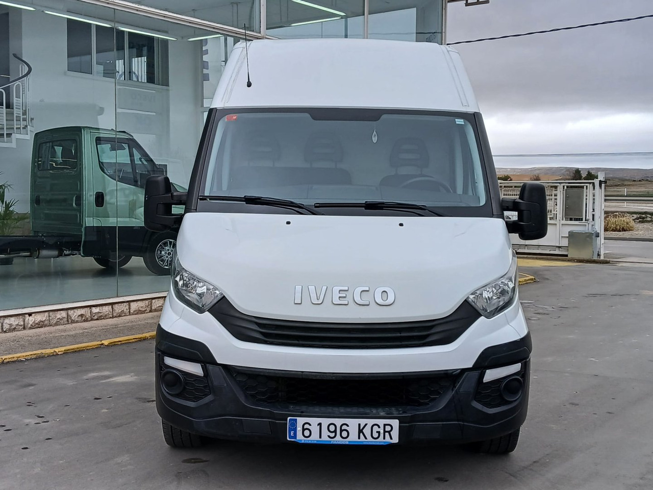Furgón IVECO 35S16 10.8m3 - Panel van: picture 2 Furgón IVECO 35S16 10.8m3 - Panel van: picture 2