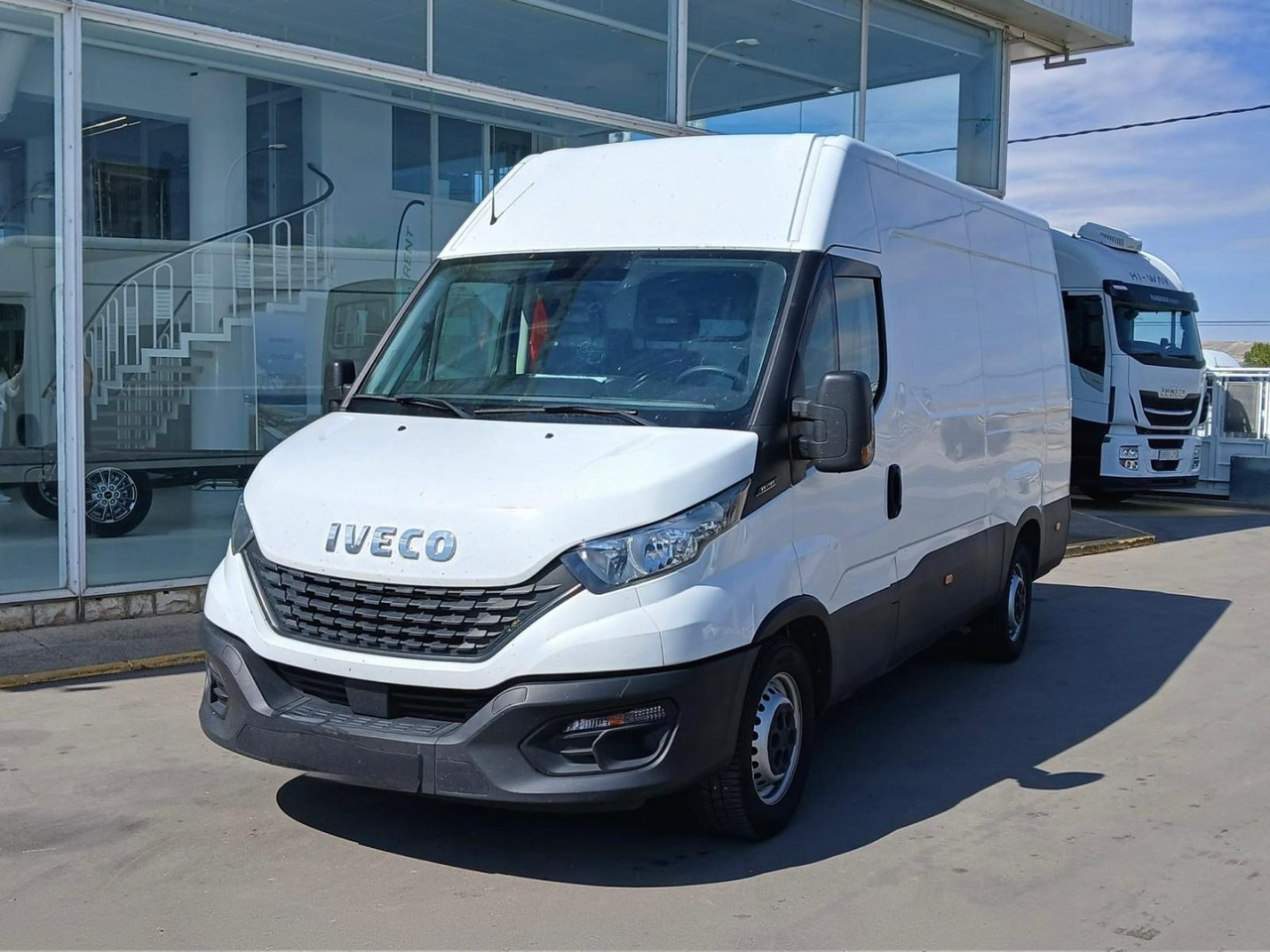 Furgón IVECO 35S16 V 12m3 - Panel van: picture 1 Furgón IVECO 35S16 V 12m3 - Panel van: picture 1