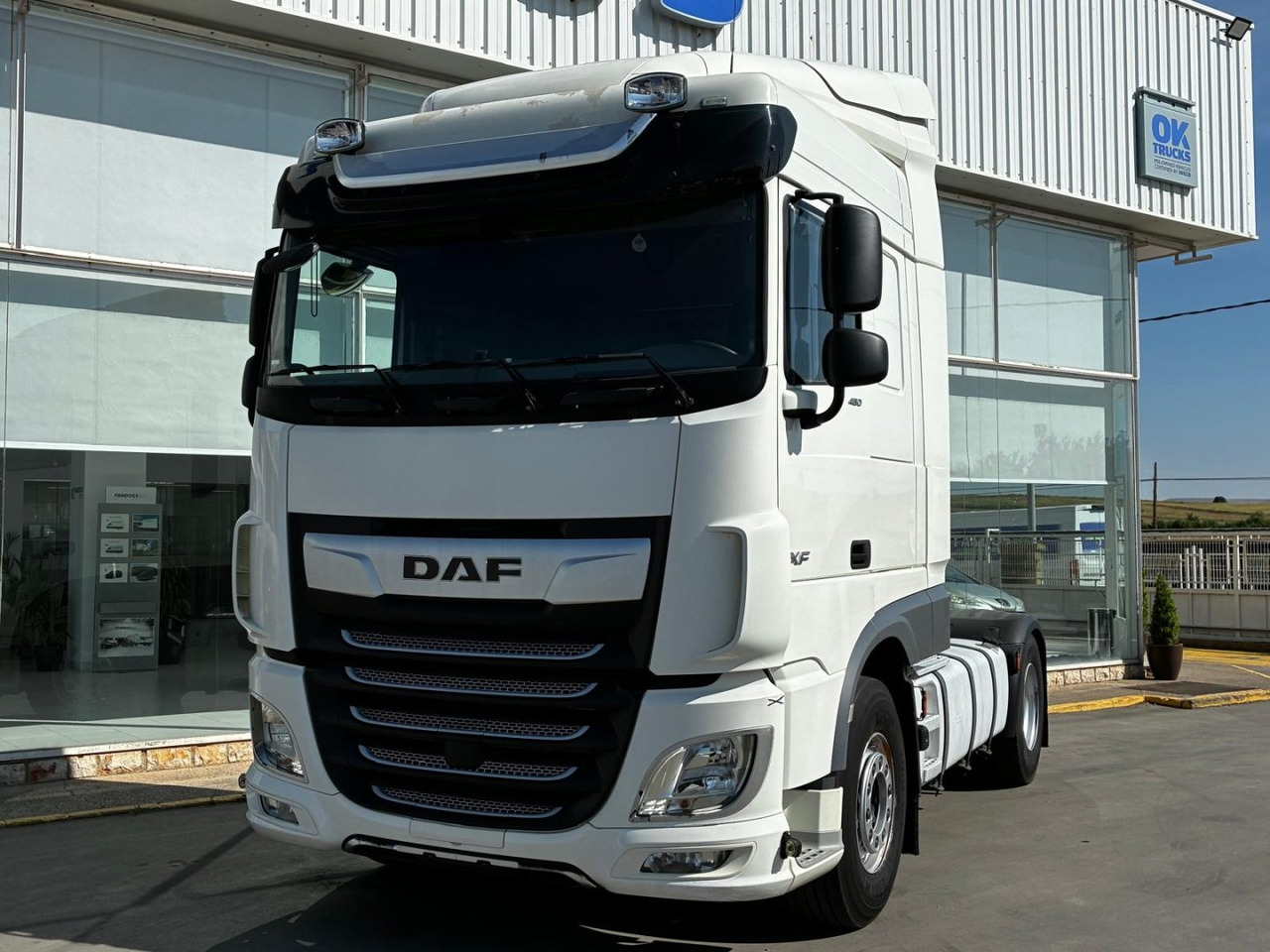 Cabeza Tractora DAF 480 AUTOMATICA CON INTARDER - Tractor unit: picture 1 Cabeza Tractora DAF 480 AUTOMATICA CON INTARDER - Tractor unit: picture 1