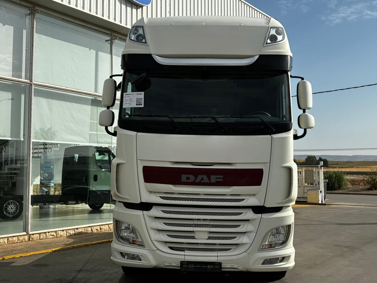 Cabeza Tractora DAF 480 SUPER SPACE CAB AUTOMATICA CON INTARDER - Tractor unit: picture 2 Cabeza Tractora DAF 480 SUPER SPACE CAB AUTOMATICA CON INTARDER - Tractor unit: picture 2