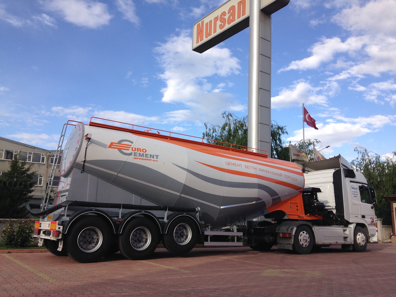 New Tank semi-trailer for transportation of cement NURSAN Cement Bulker: picture 15 New Tank semi-trailer for transportation of cement NURSAN Cement Bulker: picture 15