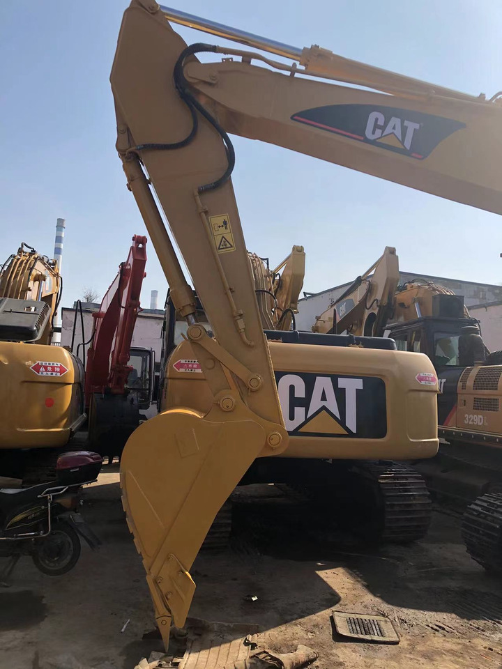 CAT 320BL - Crawler excavator: picture 4 CAT 320BL - Crawler excavator: picture 4