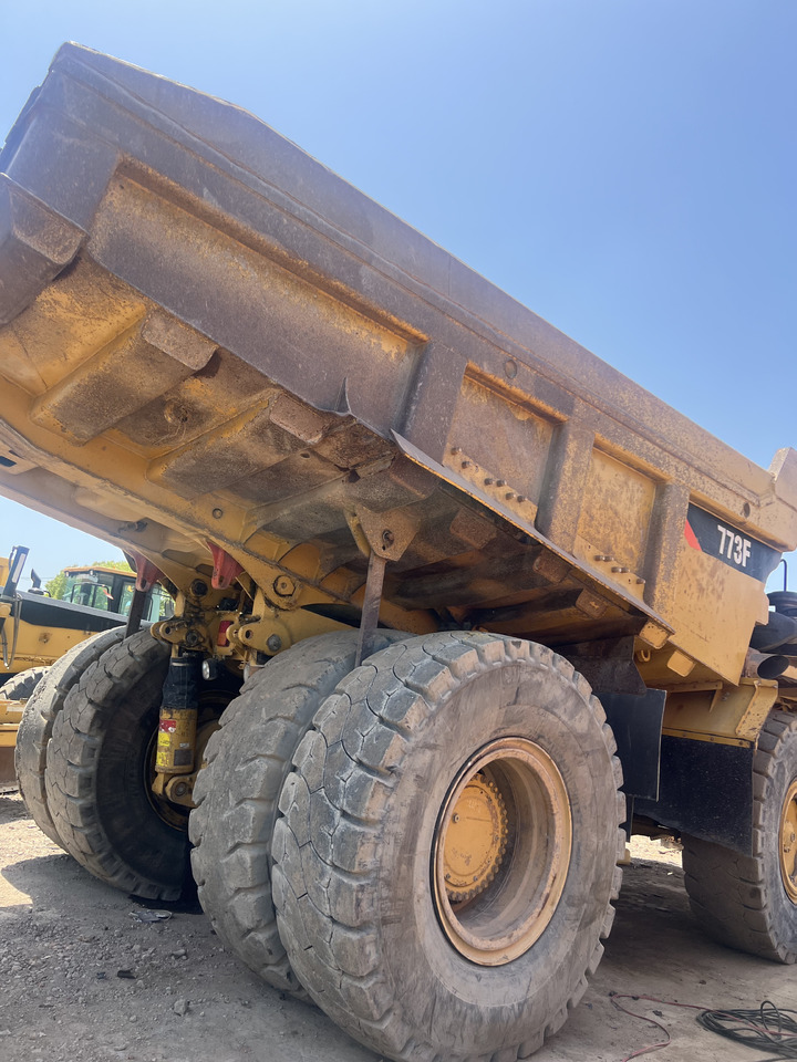 CAT 773F 773 F MINING TRUCK - Rigid dumper/ Rock truck: picture 4 CAT 773F 773 F MINING TRUCK - Rigid dumper/ Rock truck: picture 4