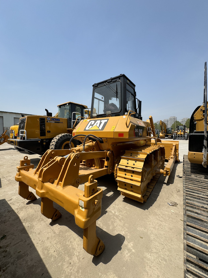 CAT D6G D7G D8T - Bulldozer: picture 2 CAT D6G D7G D8T - Bulldozer: picture 2