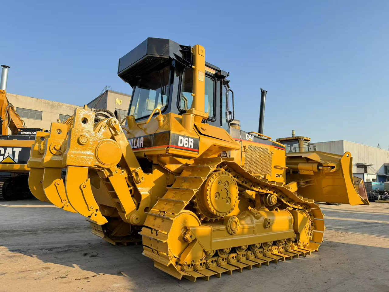 CAT D6R - Bulldozer: picture 5 CAT D6R - Bulldozer: picture 5