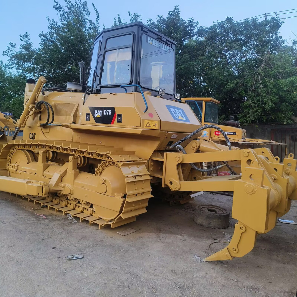 CAT D7G - Bulldozer: picture 1 CAT D7G - Bulldozer: picture 1