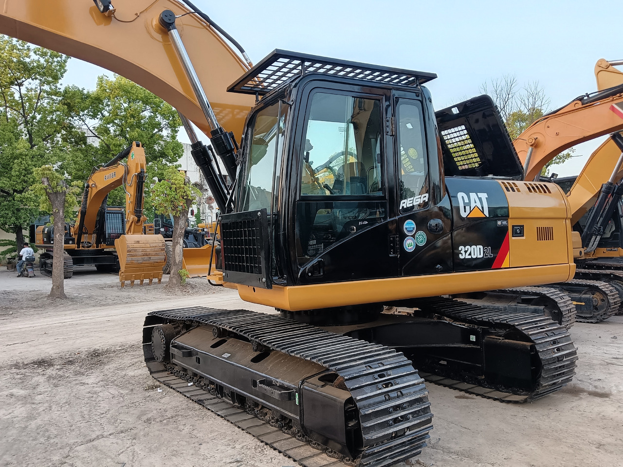 CATERPILLAR 320D2L CAT 320D - Crawler excavator: picture 4 CATERPILLAR 320D2L CAT 320D - Crawler excavator: picture 4