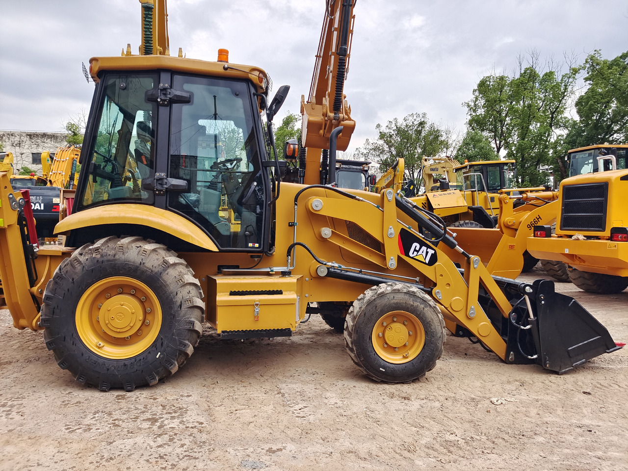 New Backhoe loader CATERPILLAR 420F CAT: picture 10