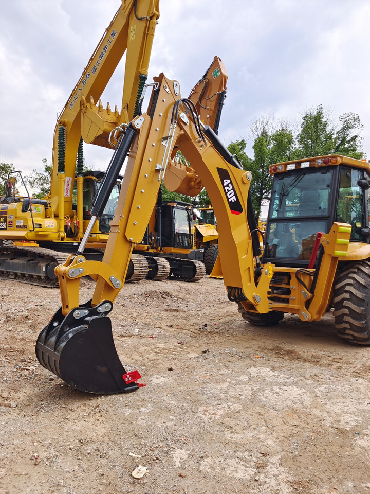New Backhoe loader CATERPILLAR 420F CAT: picture 8