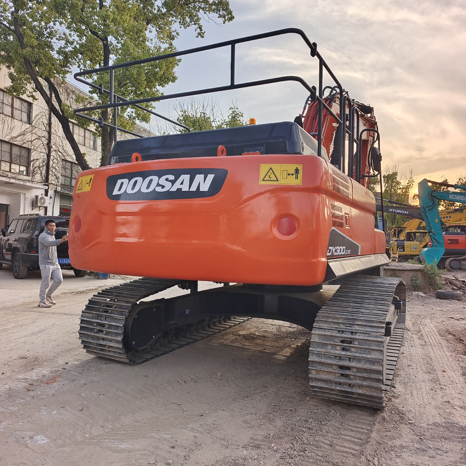 DOOSAN DX 300 LCA - Crawler excavator: picture 5 DOOSAN DX 300 LCA - Crawler excavator: picture 5