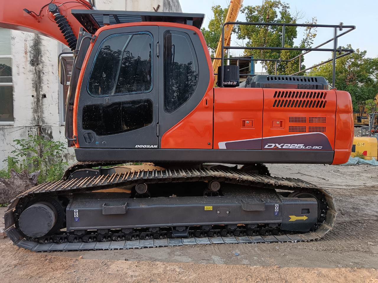 DOOSAN DX225 LC - 9C DX225LCA - Crawler excavator: picture 2 DOOSAN DX225 LC - 9C DX225LCA - Crawler excavator: picture 2