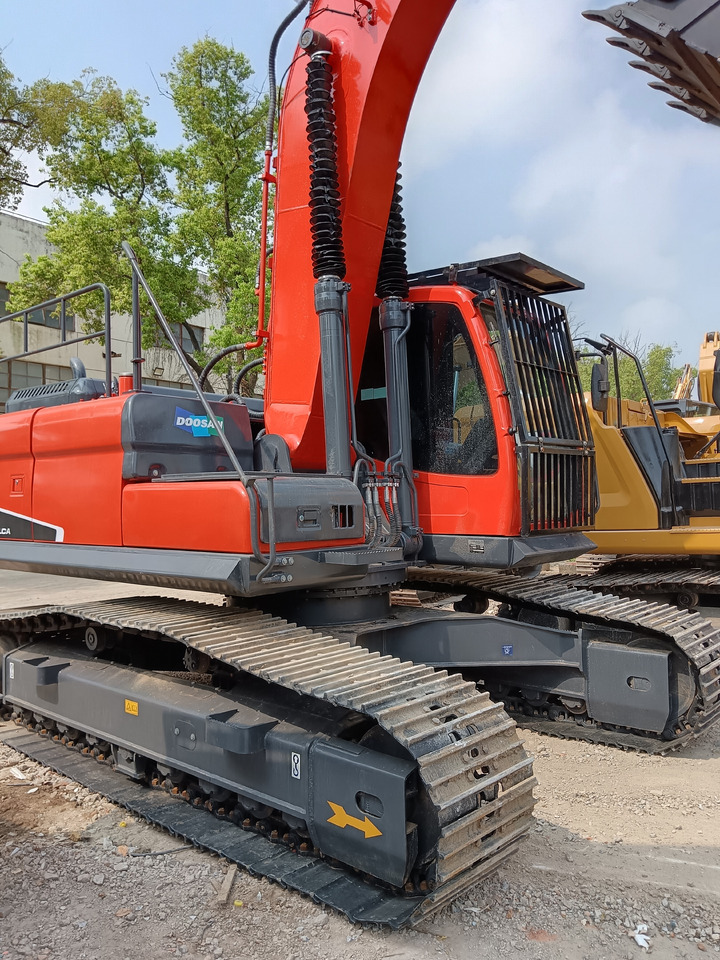 DOOSAN DX225 LCA DX 225 LC - 9C - Crawler excavator: picture 4 DOOSAN DX225 LCA DX 225 LC - 9C - Crawler excavator: picture 4