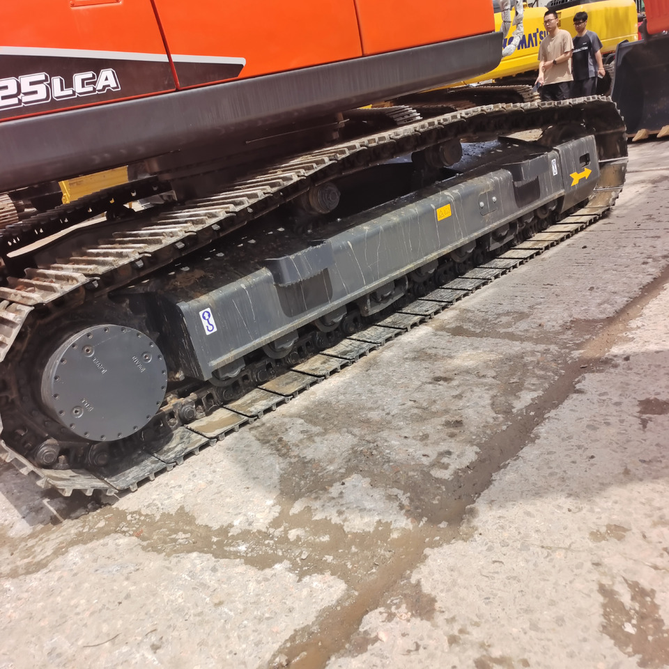 DOOSAN DX225LCA DX 225 LCA DX300 DX340 - Crawler excavator: picture 3 DOOSAN DX225LCA DX 225 LCA DX300 DX340 - Crawler excavator: picture 3