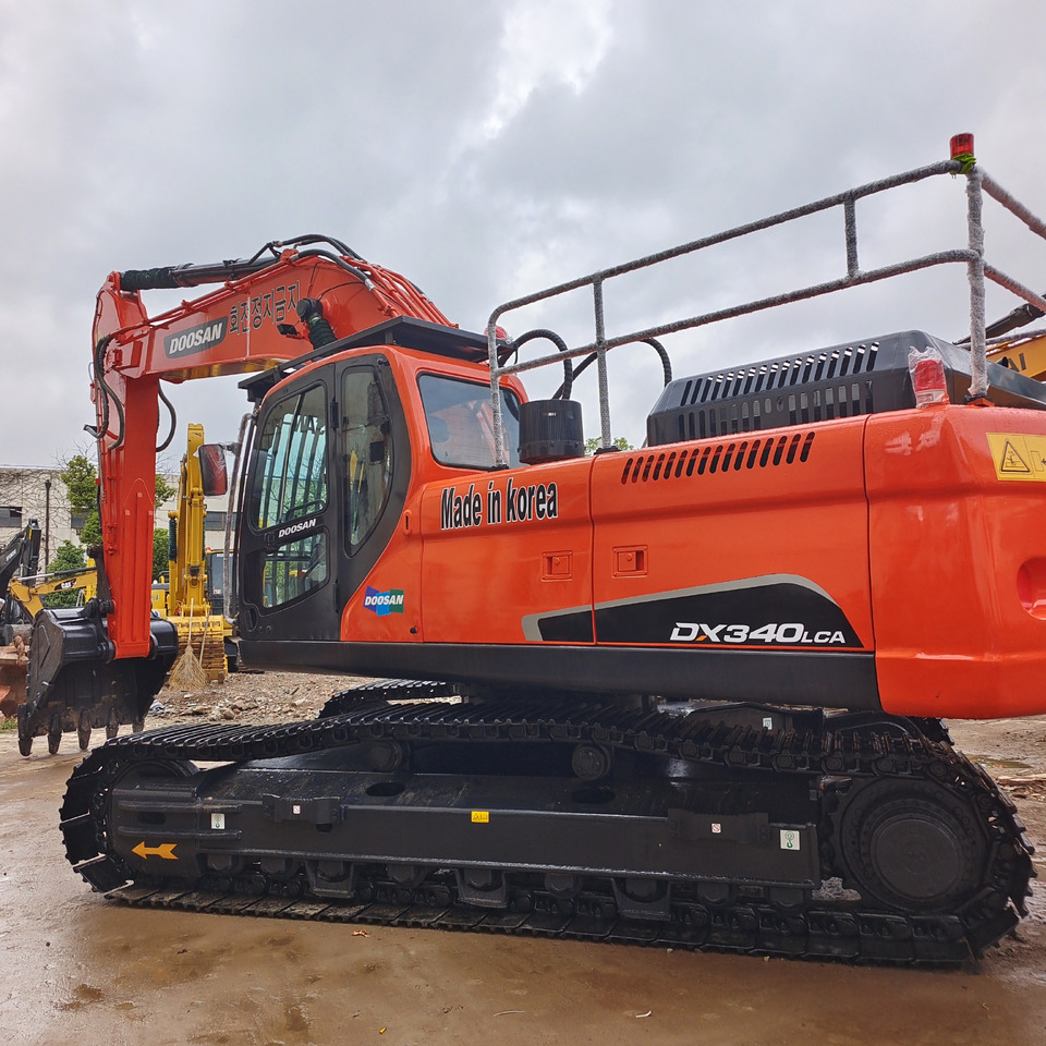 DOOSAN DX340LC-9C DX340 LCA - Crawler excavator: picture 1 DOOSAN DX340LC-9C DX340 LCA - Crawler excavator: picture 1