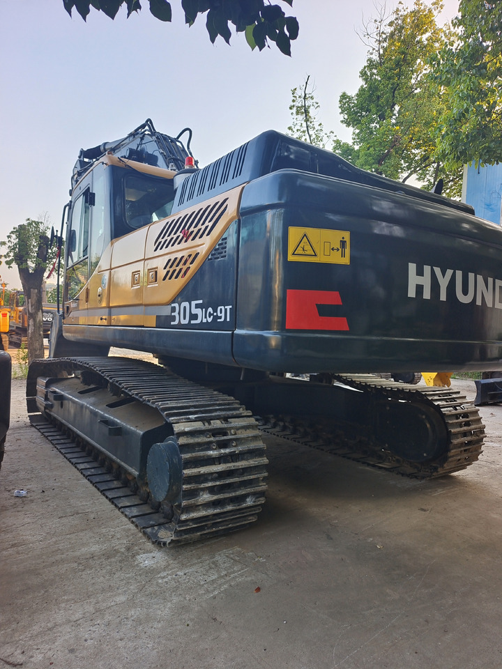 HYUNDAI 305LC - 9T - Crawler excavator: picture 2 HYUNDAI 305LC - 9T - Crawler excavator: picture 2
