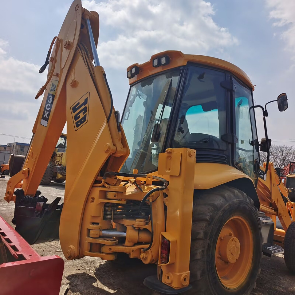 JCB 3CX MADE IN UK - Backhoe loader: picture 3 JCB 3CX MADE IN UK - Backhoe loader: picture 3