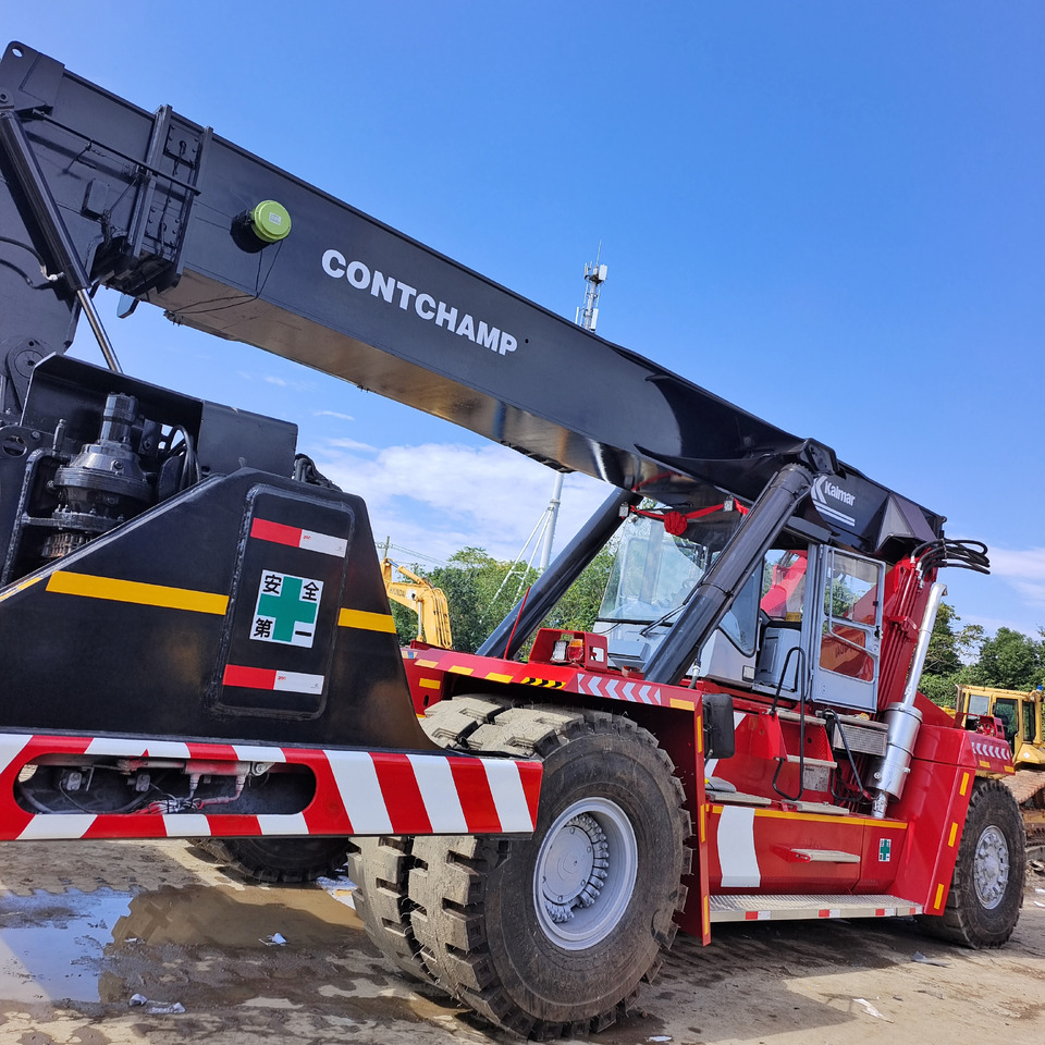 KALMAR DRF450 DRT450 DRT DRD DRU 450 45 TON - Reach stacker: picture 2 KALMAR DRF450 DRT450 DRT DRD DRU 450 45 TON - Reach stacker: picture 2