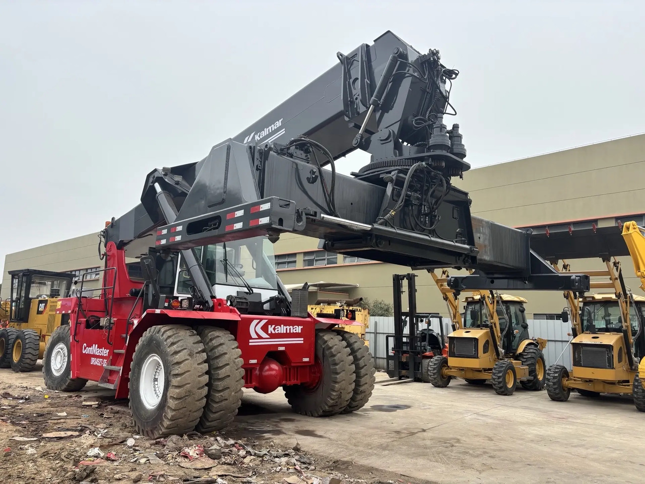 KALMAR DRS 4527 - S5 DRF450 DRT 450 45TON CONTAINER HANDLER - Reach stacker: picture 2 KALMAR DRS 4527 - S5 DRF450 DRT 450 45TON CONTAINER HANDLER - Reach stacker: picture 2