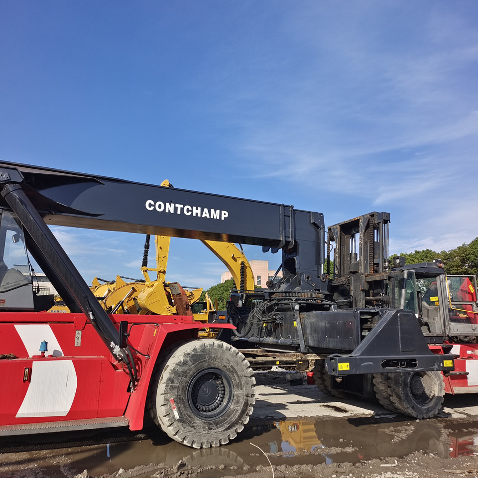 KALMAR DRT 450 60S5K Euro 5 Tier 5 Stage V - Reach stacker: picture 3 KALMAR DRT 450 60S5K Euro 5 Tier 5 Stage V - Reach stacker: picture 3