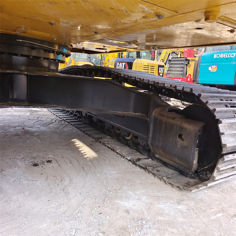 KOMATSU PC220LC PC220 PC220-8 - Crawler excavator: picture 3 KOMATSU PC220LC PC220 PC220-8 - Crawler excavator: picture 3