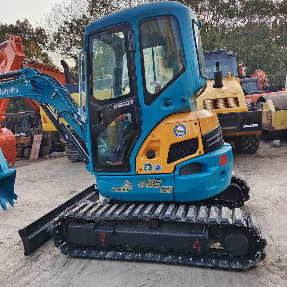 KUBOTA U35 - Mini excavator: picture 1 KUBOTA U35 - Mini excavator: picture 1