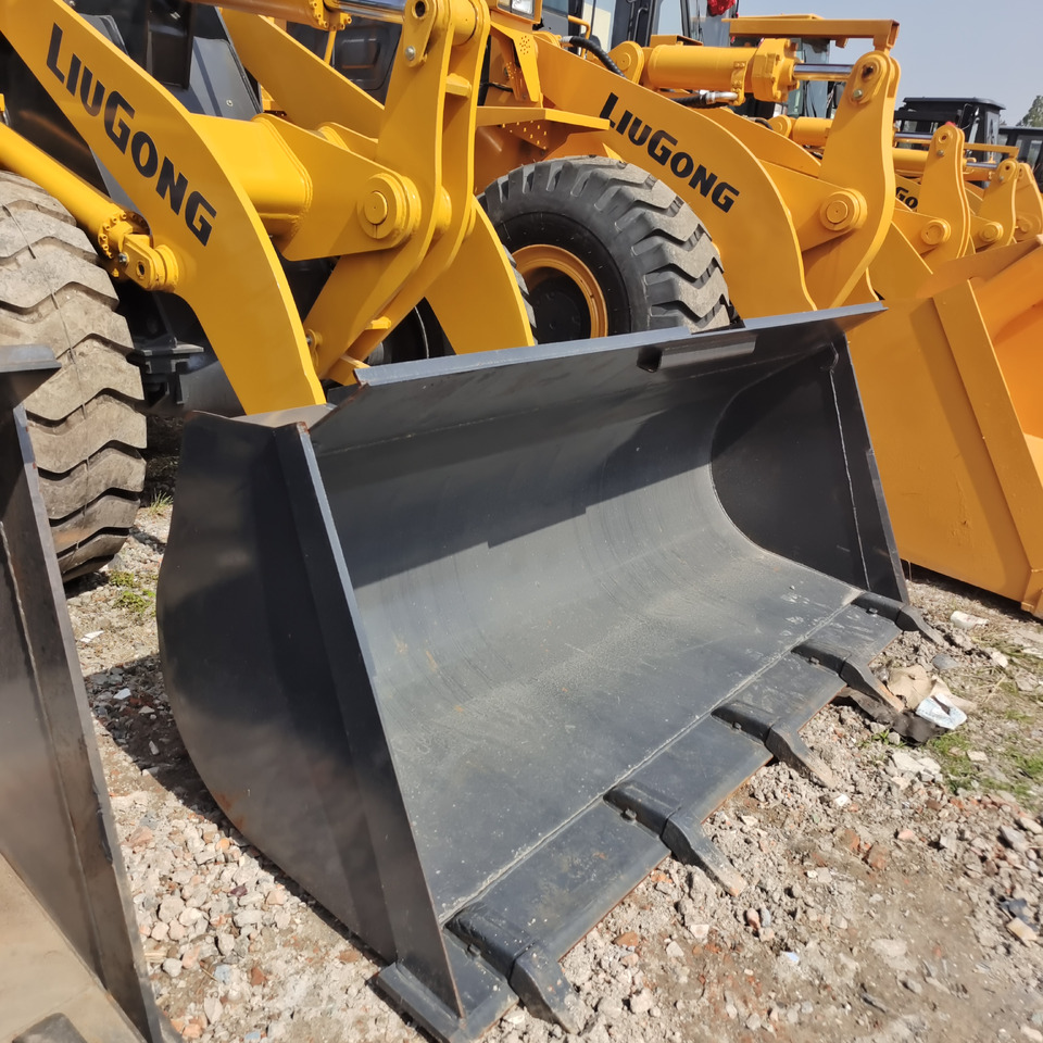 LIUGONG CLG 836 - Wheel loader: picture 2 LIUGONG CLG 836 - Wheel loader: picture 2
