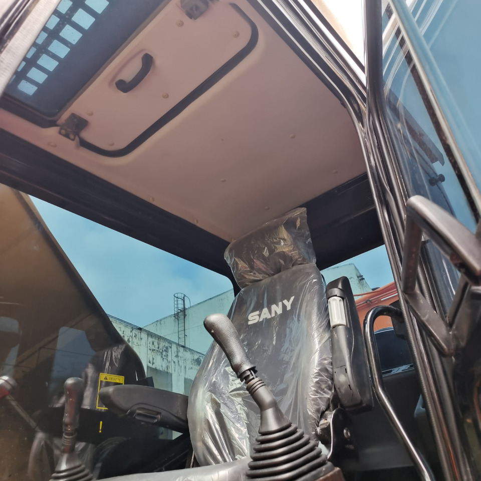 SANY 235C SY 235H - Crawler excavator: picture 3 SANY 235C SY 235H - Crawler excavator: picture 3