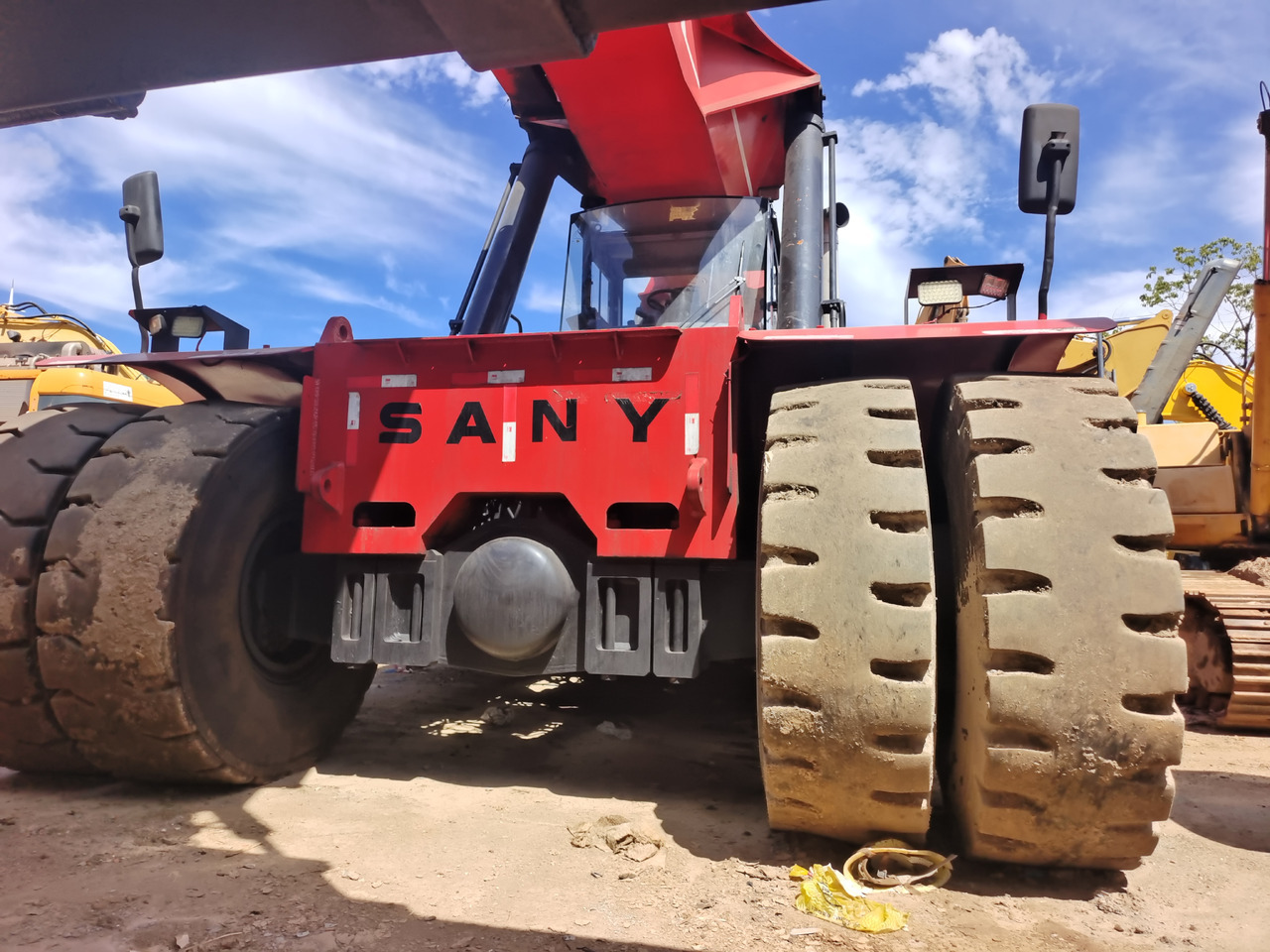 SANY SRSC 45C23 SRSC45C30 45 TON - Reach stacker: picture 5 SANY SRSC 45C23 SRSC45C30 45 TON - Reach stacker: picture 5