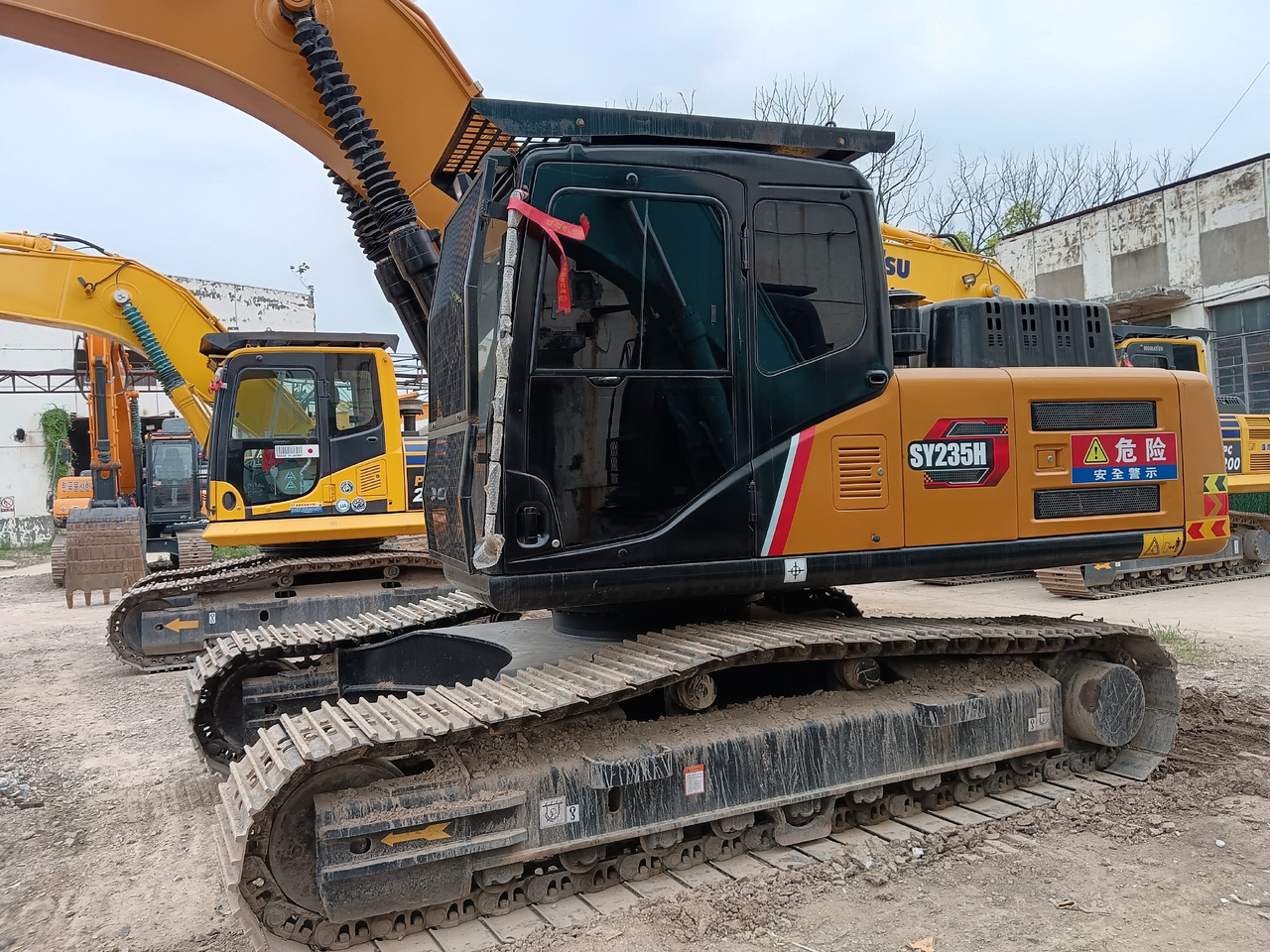 SANY SY 235H 235C - Crawler excavator: picture 1 SANY SY 235H 235C - Crawler excavator: picture 1