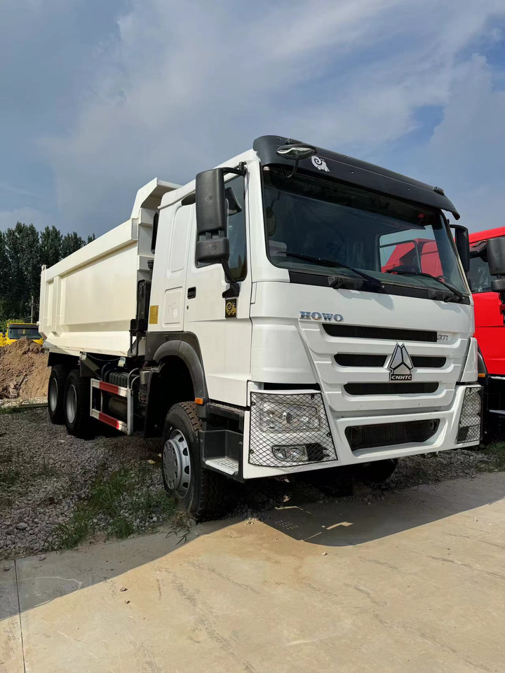 SINOTRUK HOWO 6*4 8*4 DUMP TRUCK - Tipper: picture 4 SINOTRUK HOWO 6*4 8*4 DUMP TRUCK - Tipper: picture 4