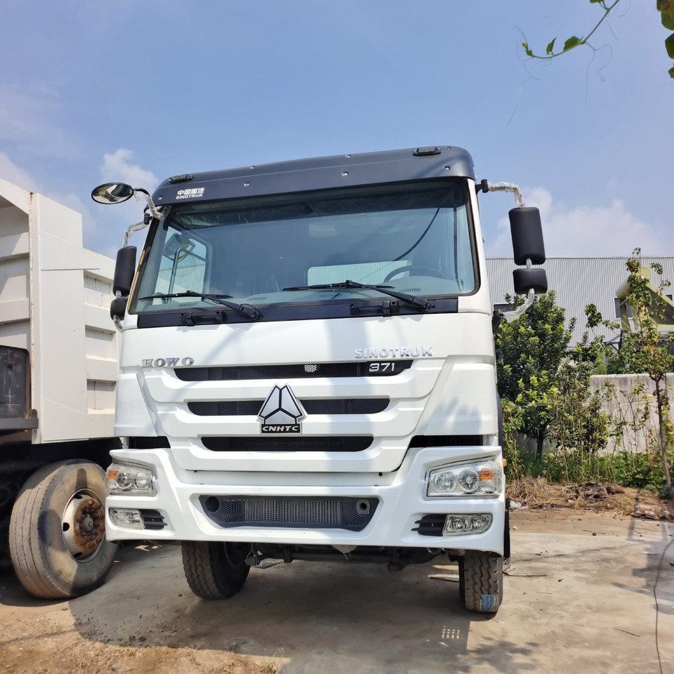 SINOTRUK HOWO 6*4 - Tractor unit: picture 4 SINOTRUK HOWO 6*4 - Tractor unit: picture 4
