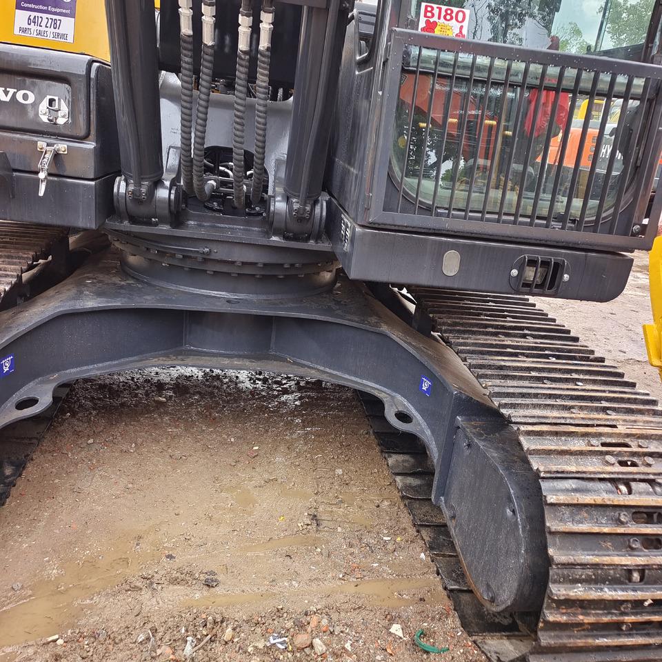 Crawler excavator VOLVO EC210 EC210D EC210B: picture 11