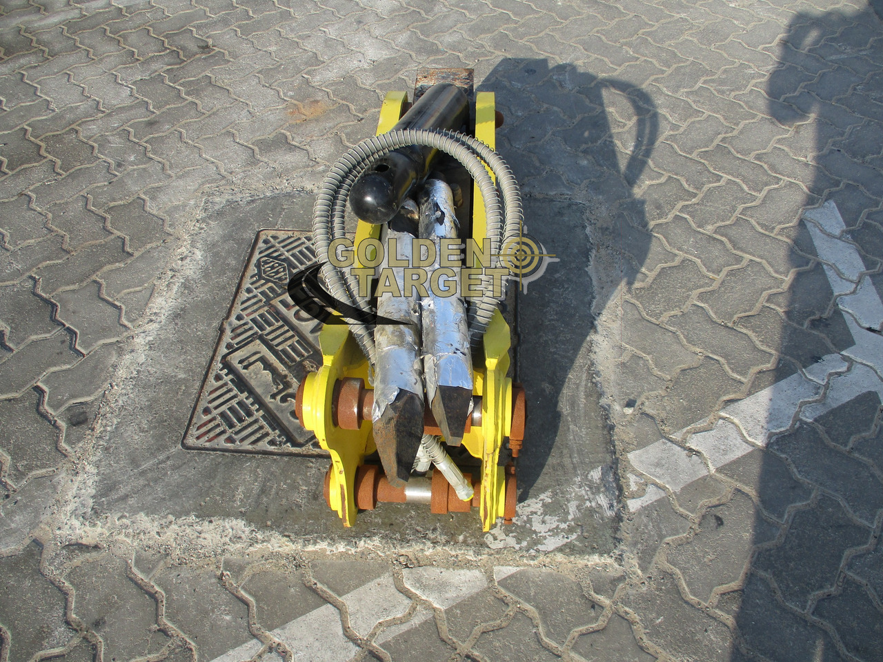Bilaike 680 HYDRAULIC BREAKER - Hydraulic hammer for Excavator: picture 3 Bilaike 680 HYDRAULIC BREAKER - Hydraulic hammer for Excavator: picture 3