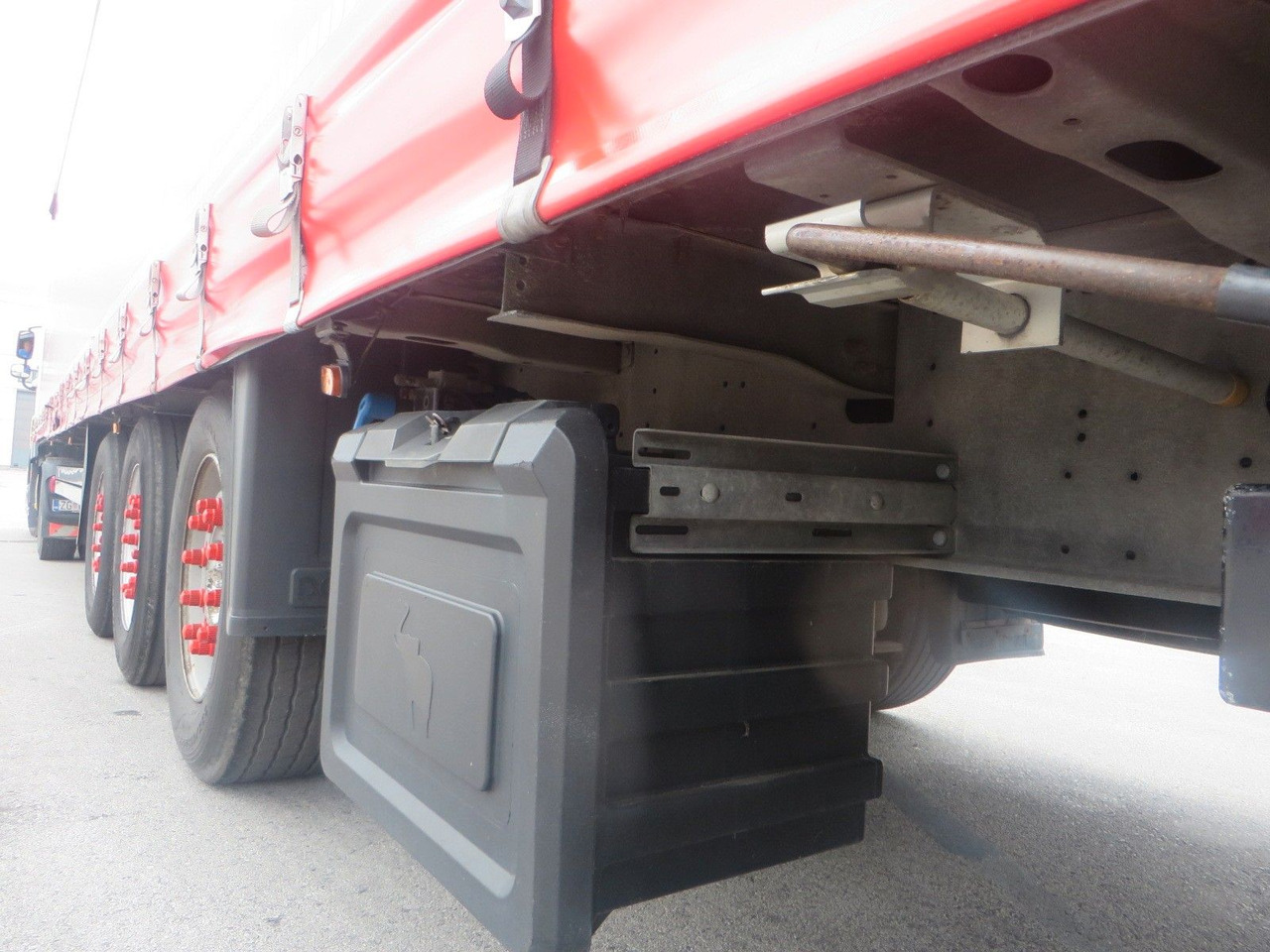 Curtainsider semi-trailer Schmitz Cargobull varios TILT SEMITRAILER -Renault image: picture 6