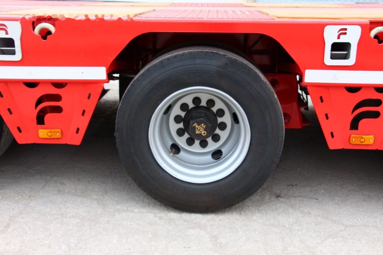 Fesan 4 AXLES LOWBED - Low loader semi-trailer: picture 2 Fesan 4 AXLES LOWBED - Low loader semi-trailer: picture 2