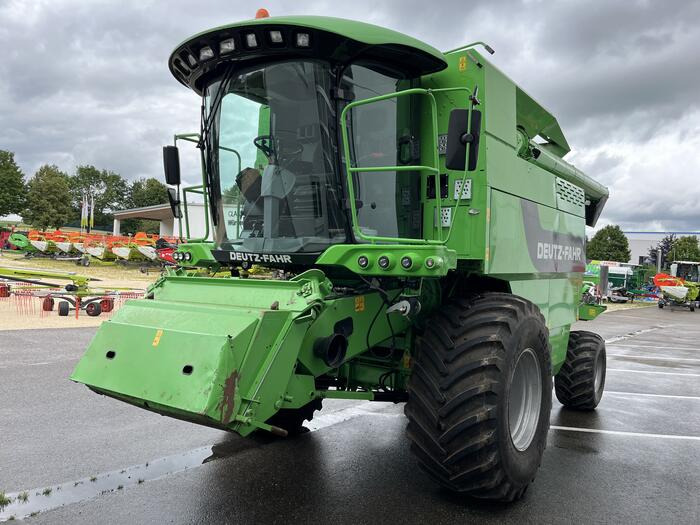 Deutz-Fahr 5660 H - Combine harvester: picture 1 Deutz-Fahr 5660 H - Combine harvester: picture 1